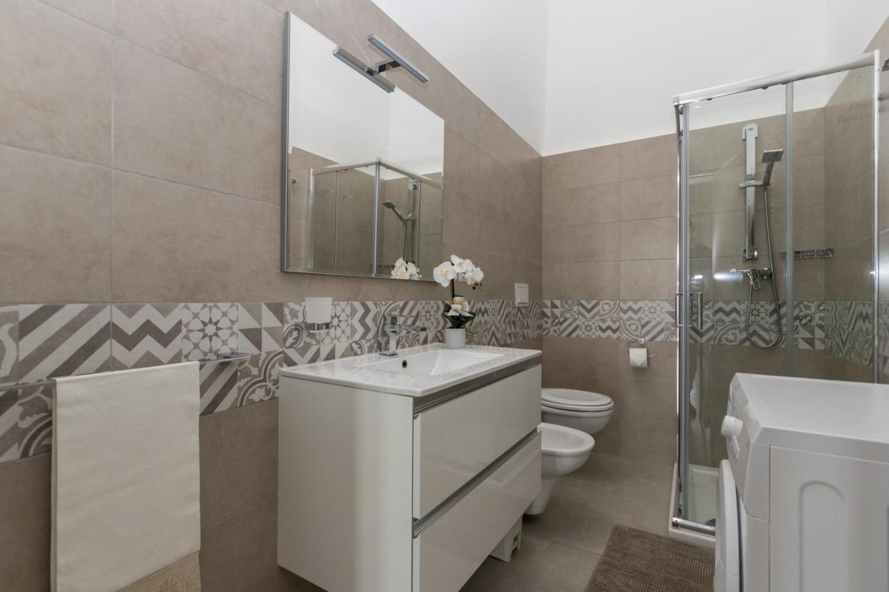 Drooms. Felline المظهر الخارجي الصورة